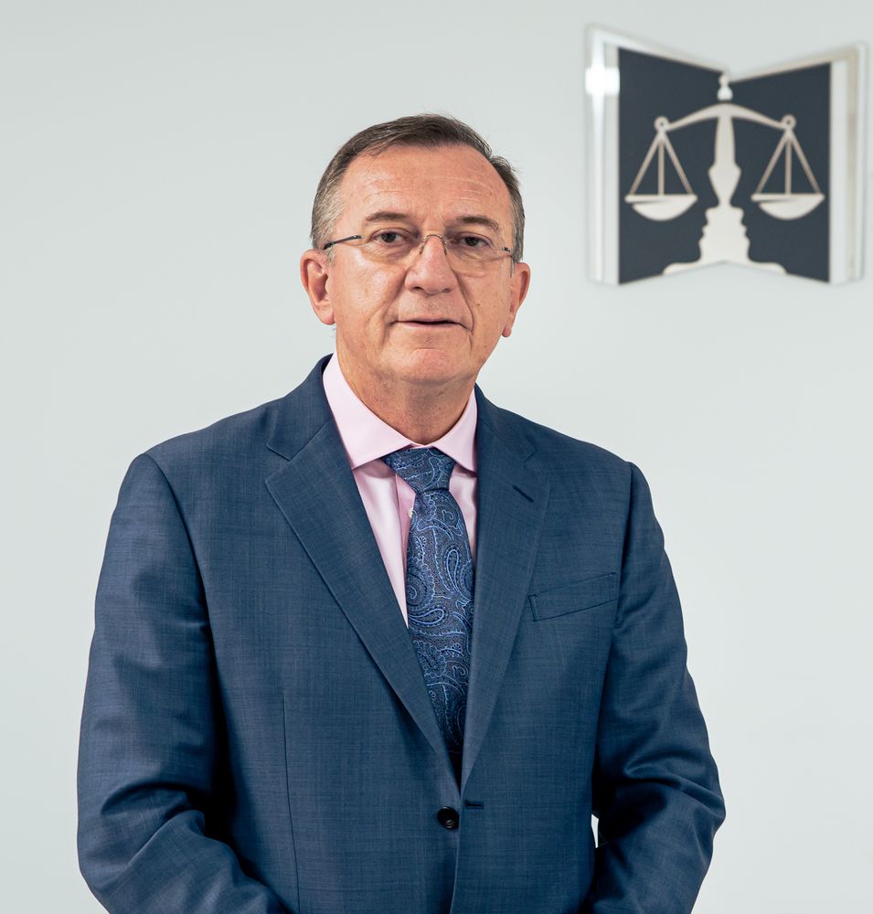 Prof. dr Milan Počuča